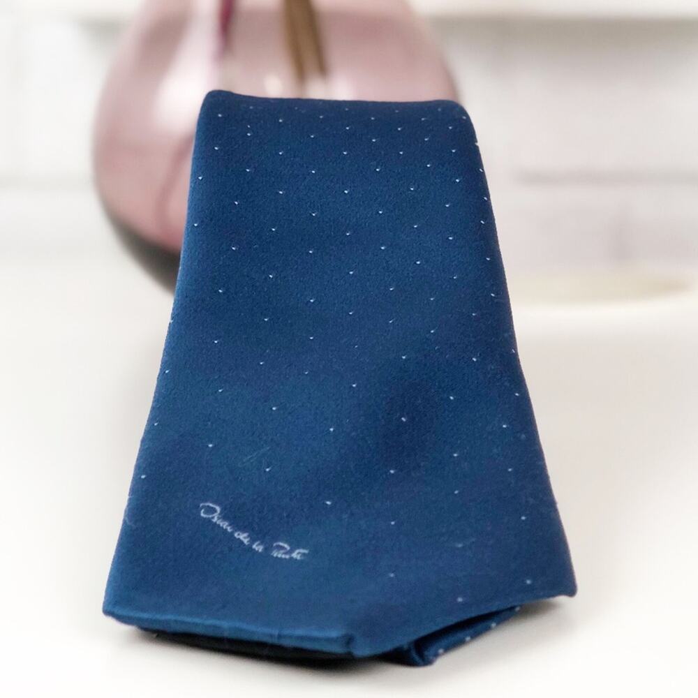 Oscar de la Renta Signature Blue Necktie‎